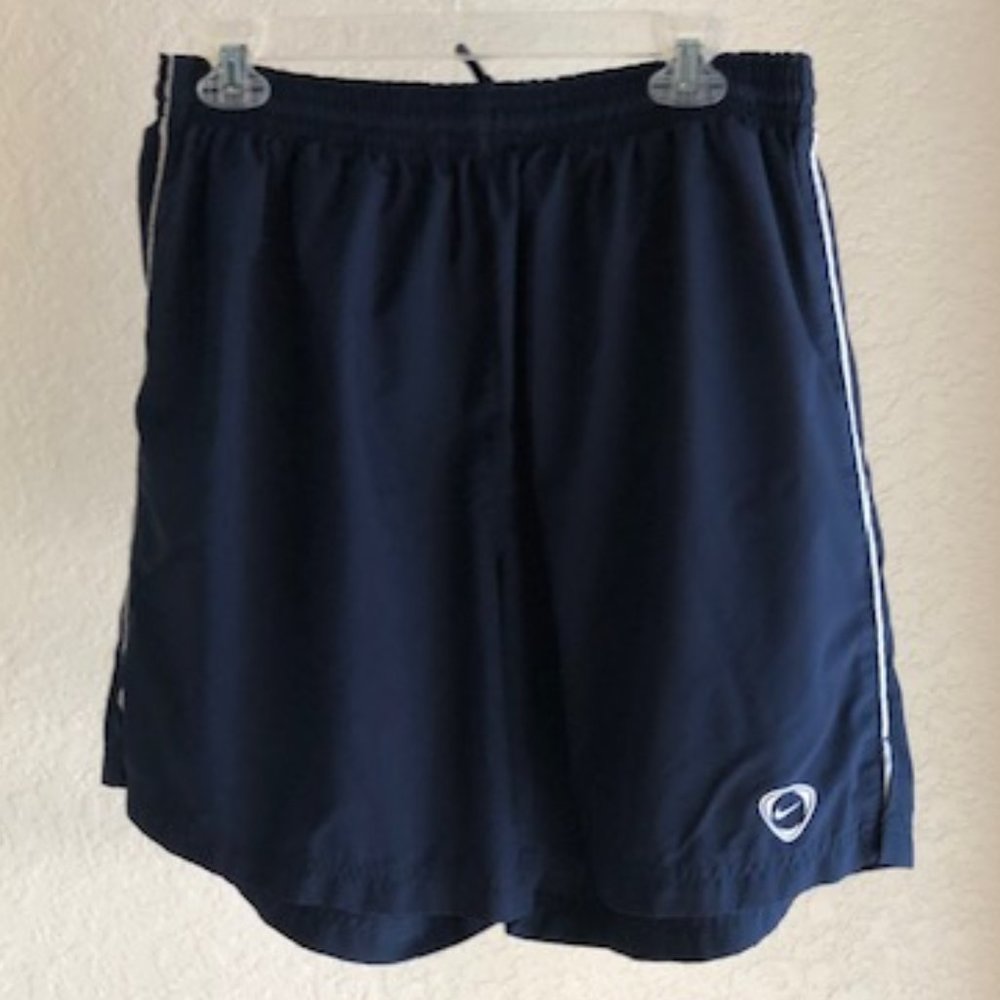 Nike Vintage Soccer Shorts L